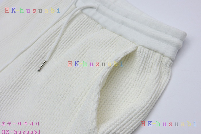 NEW 톰브라운 반바지 신상 TB 4276709
