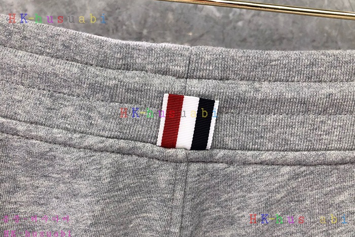 NEW 톰브라운 반바지 신상 TB 4276666