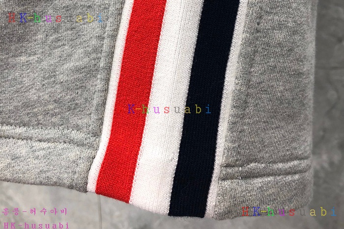 NEW 톰브라운 반바지 신상 TB 4276666