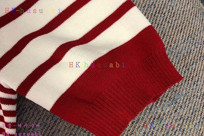 NEW 톰브라운 반팔티 신상 TB 4276683