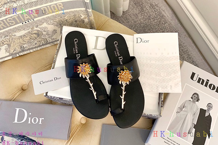 NEW 디올 신발 신상 DR 724115