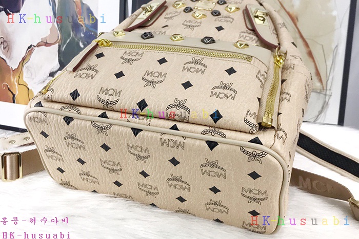 NEW 엠씨엠 백팩 신상 M 4233664