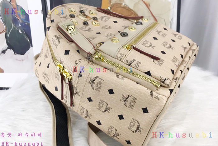 NEW 엠씨엠 백팩 신상 M 4233664