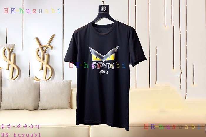 NEW 펜디 반팔티 신상 FD 019924