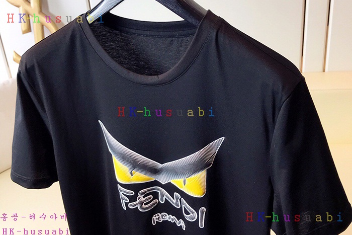 NEW 펜디 반팔티 신상 FD 019924