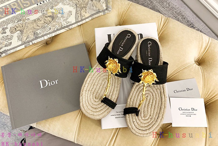 NEW 디올 신발 신상 DR 2341180
