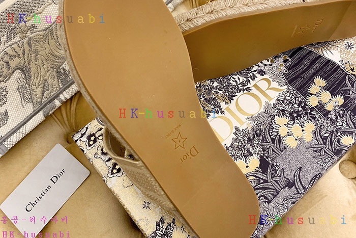NEW 디올 신발 신상 DR 2341181