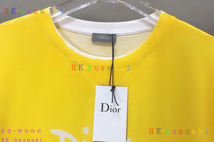 NEW 디올 반팔티 신상 DR 3325010