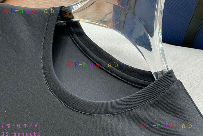 NEW 루이비통 반팔티 신상 LV 254213