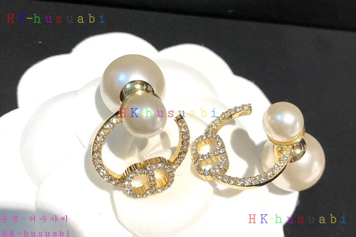 NEW 디올 귀걸이 신상 DR 965773