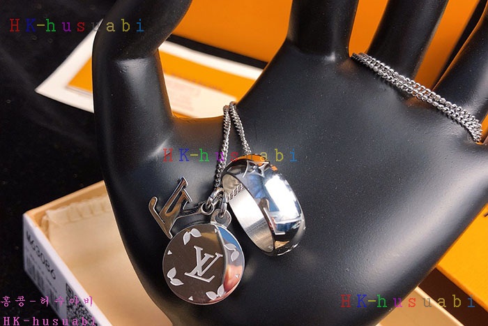 NEW 루이비통 목걸이 신상 LV 5722108