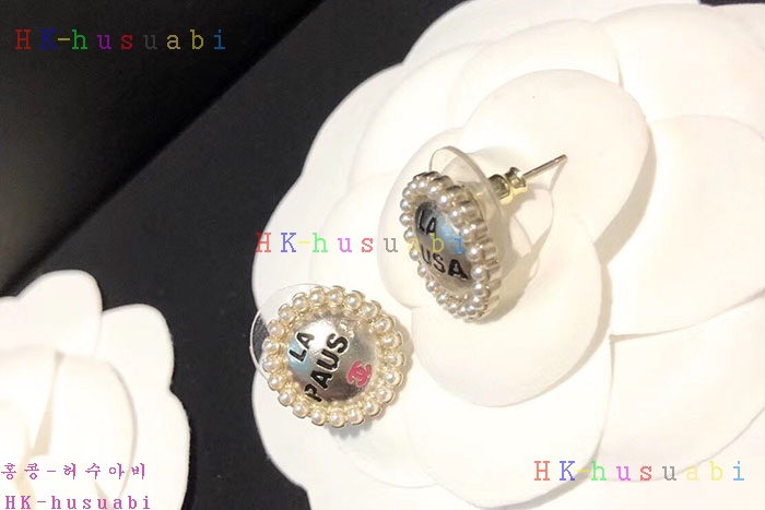 NEW 샤넬 귀걸이 신상 C 557326