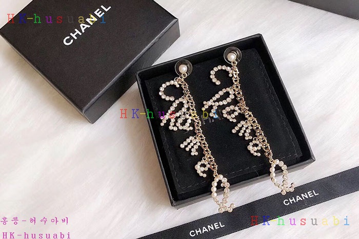 NEW 샤넬 귀걸이 신상 C 557327