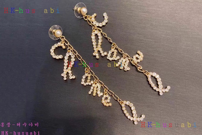 NEW 샤넬 귀걸이 신상 C 557327