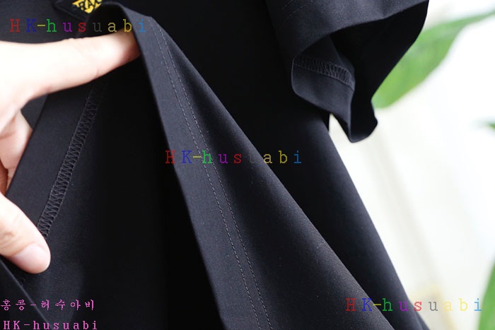 NEW 프라다 반팔티 P 2228509