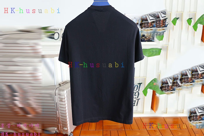 NEW 프라다 반팔티 P 2228509