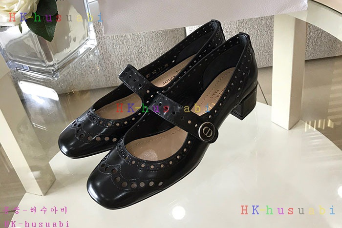 NEW 디올 신발 신상 DR 5822503