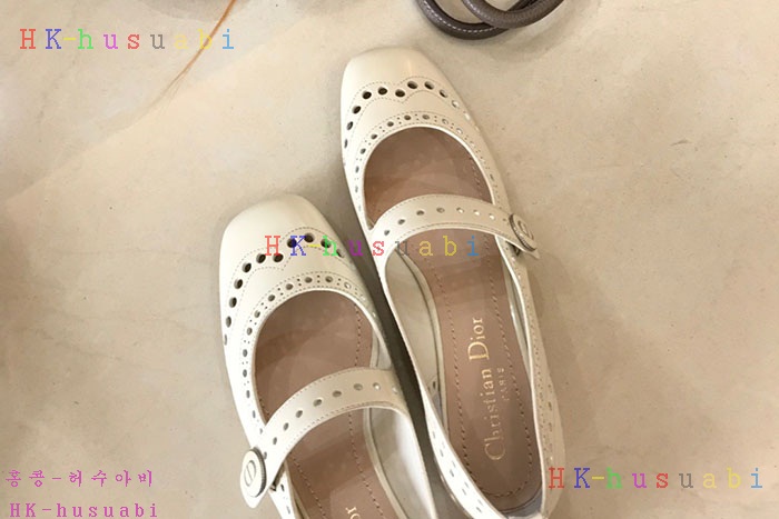 NEW 디올 신발 신상 DR 5822504