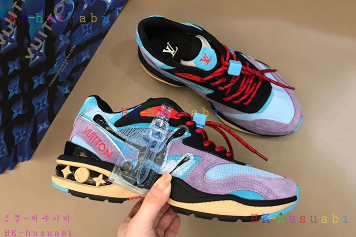 NEW 루이비통 스니커즈 신상 L924221