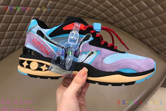 NEW 루이비통 스니커즈 신상 L924221
