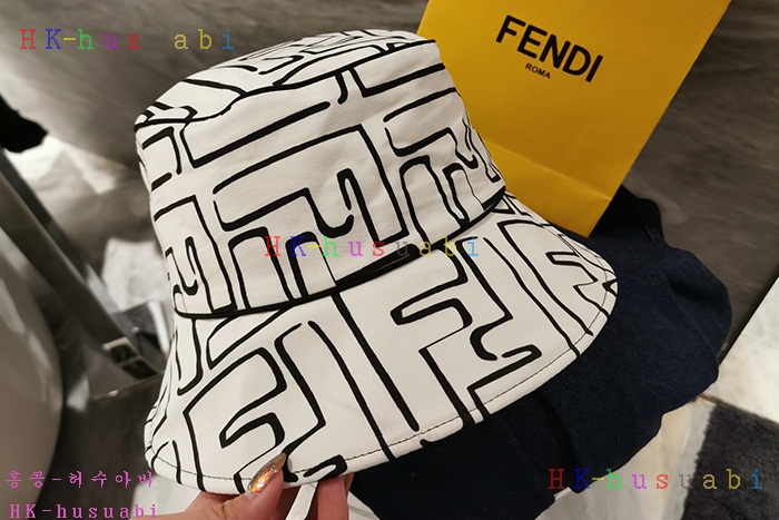 NEW 펜디 모자 신상 FD 787558