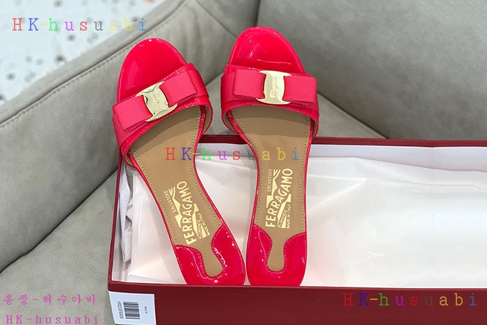 NEW 페라가모 여성 슬리퍼 F 728666