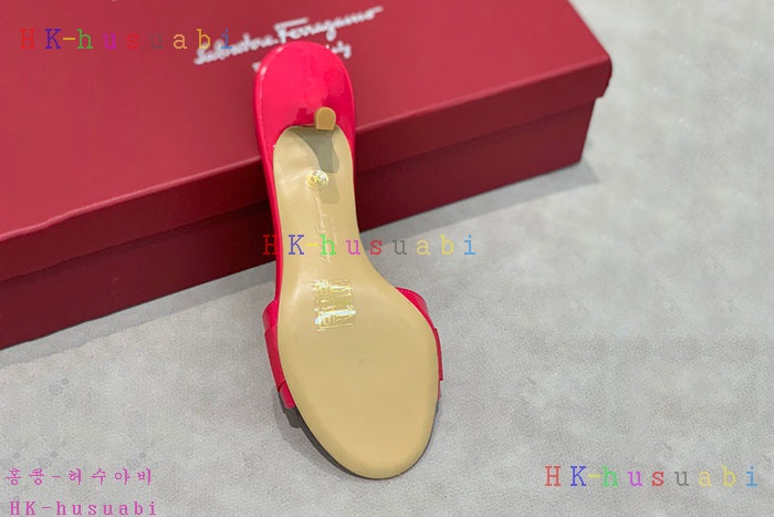 NEW 페라가모 여성 슬리퍼 F 728666