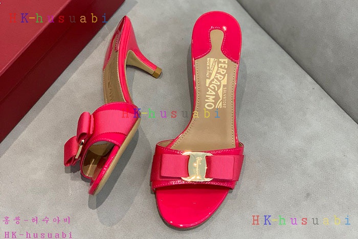 NEW 페라가모 여성 슬리퍼 F 728666