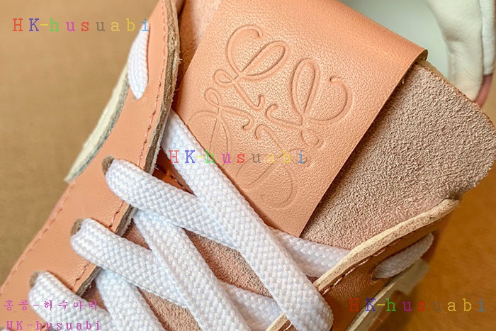 NEW 로에베 남여공용 스니커즈 L825522