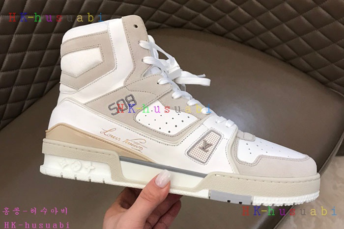 NEW 루이비통 남성용 스니커즈 LV 247777