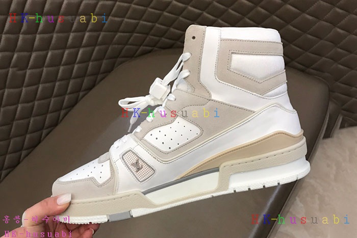 NEW 루이비통 남성용 스니커즈 LV 247777
