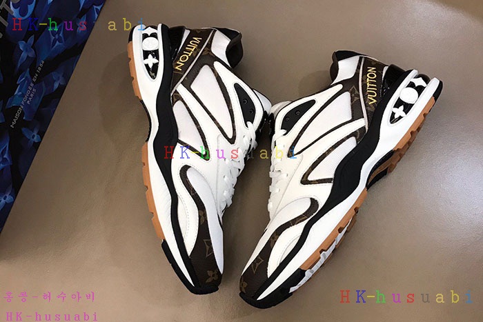 NEW 루이비통 남성용 스니커즈 LV 247779