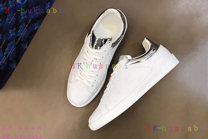NEW 루이비통 남성용 스니커즈 LV 247774