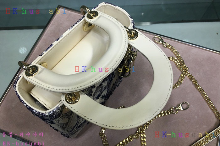 ★미러급★ 디올 레이디백 DR 6411441
