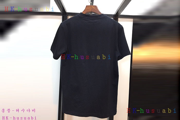NEW 디올 반팔티 신상 DR 852207