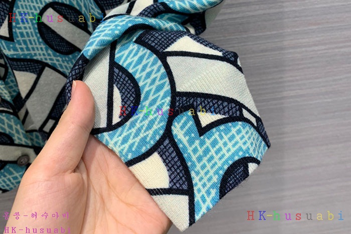 NEW 버버리 가디건 신상  BB 5828899