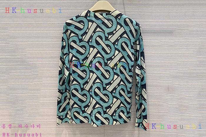 NEW 버버리 가디건 신상  BB 5828899