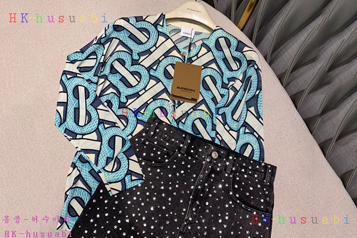 NEW 버버리 가디건 신상  BB 5828899