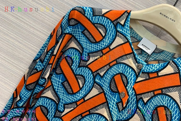 NEW 버버리 가디건 신상  BB 5828900