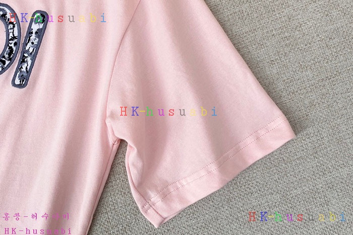 NEW 펜디 반팔티 신상 FD 572228