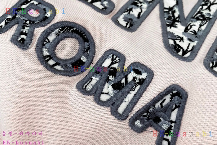 NEW 펜디 반팔티 신상 FD 572228