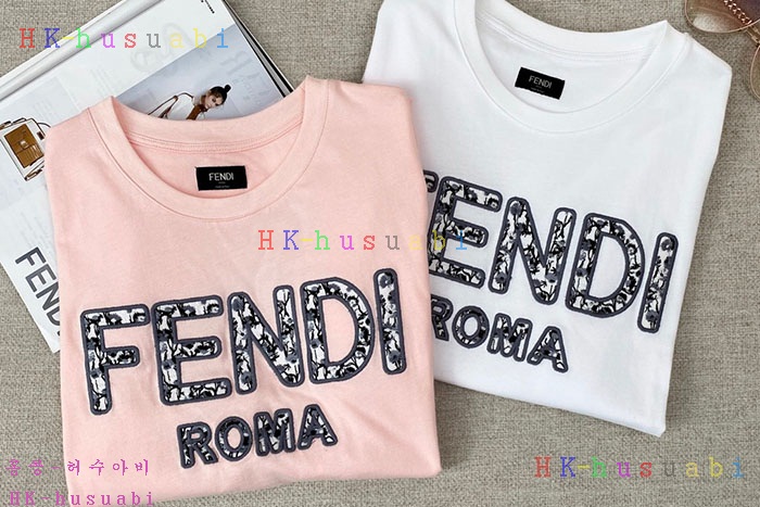 NEW 펜디 반팔티 신상 FD 572229