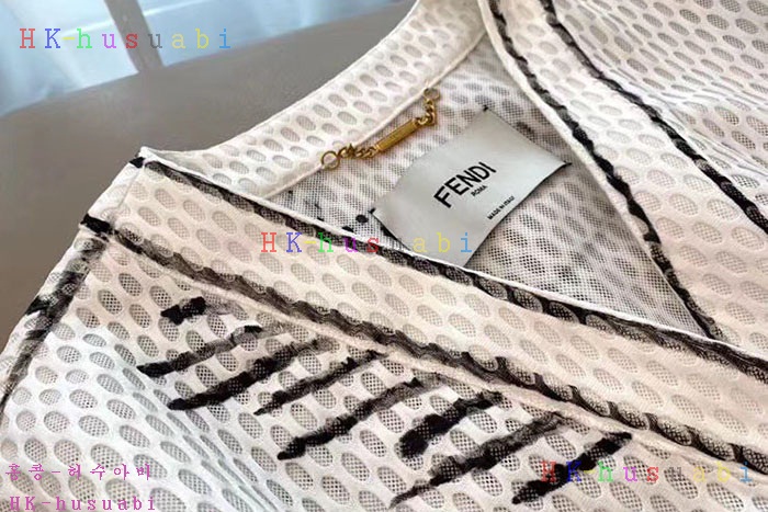 NEW 펜디 가디건 신상 FD 572230