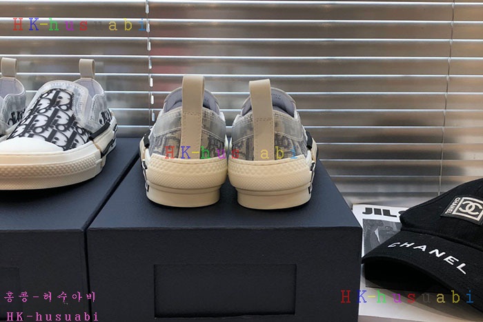 NEW 디올 남여공용 신발 DR 421108