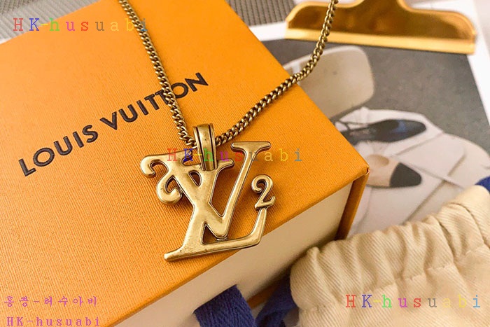 NEW 루이비통 목걸이 신상 LV 7477158