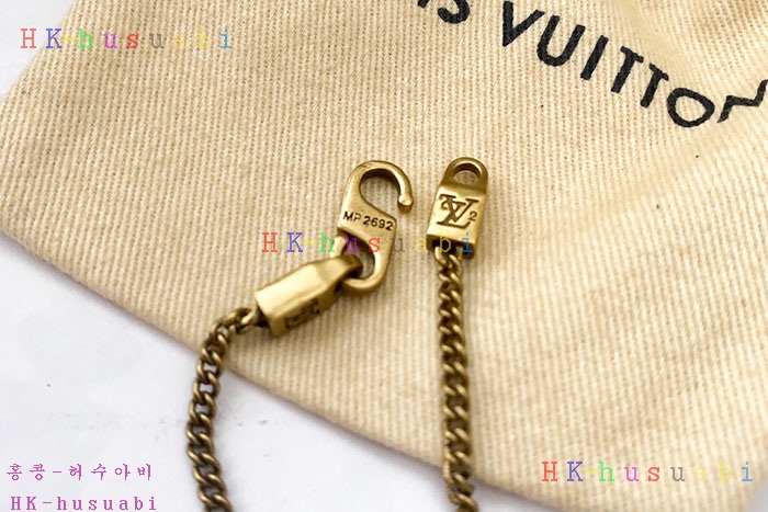 NEW 루이비통 목걸이 신상 LV 7477158
