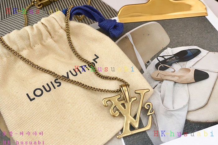 NEW 루이비통 목걸이 신상 LV 7477158