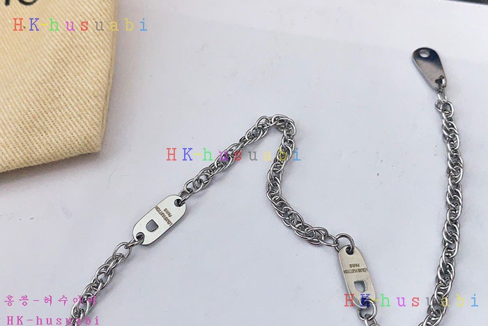 NEW 루이비통 목걸이 신상 LV 7477159