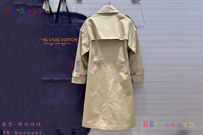 NEW 루이비통 코트 신상 LV2421111