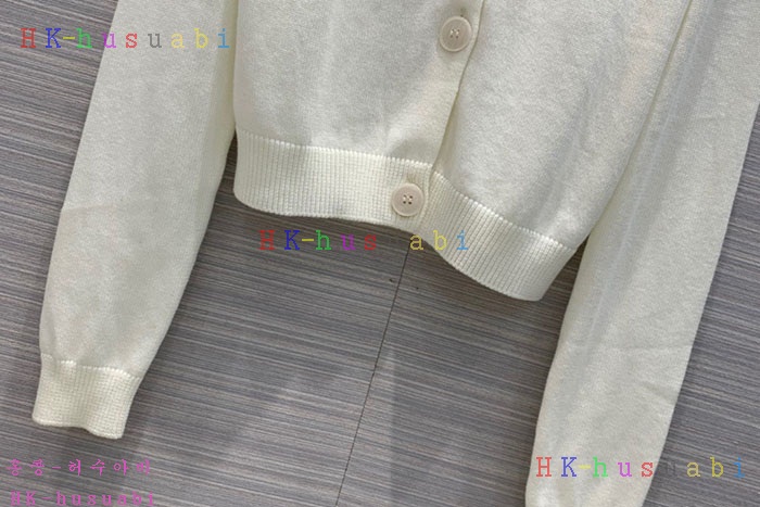 NEW 미우미우 가디건 신상 M 5424445